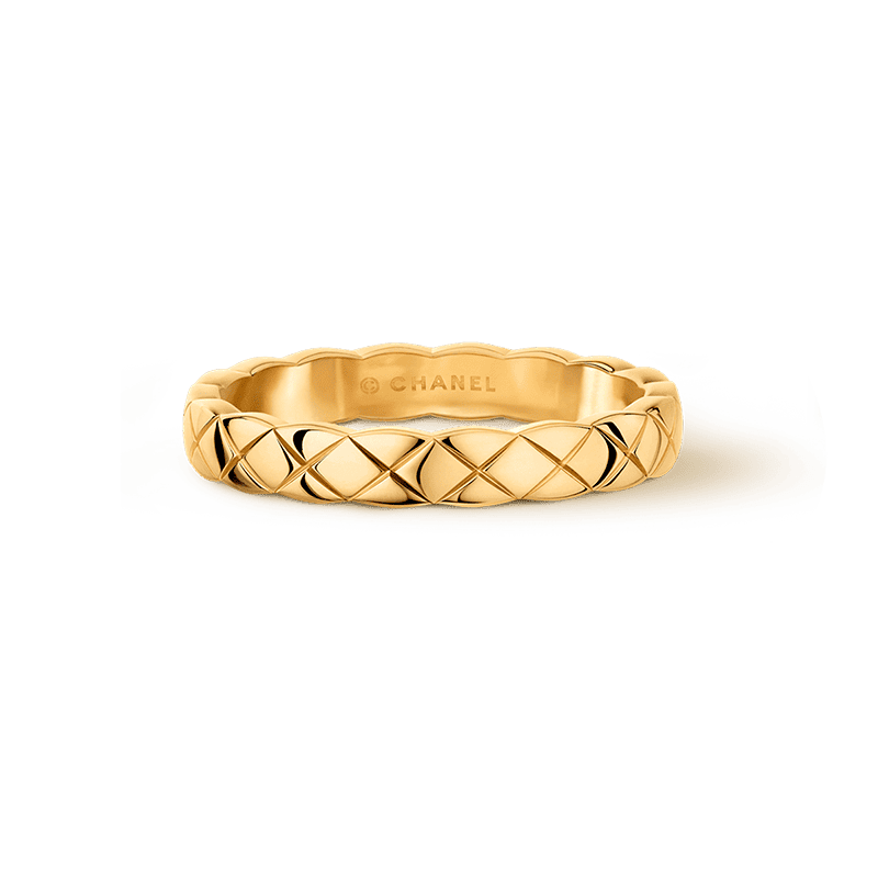 Chanel Coco Crush Mini 18K Gold Ring product image 1, provided for visual reference and product detail review