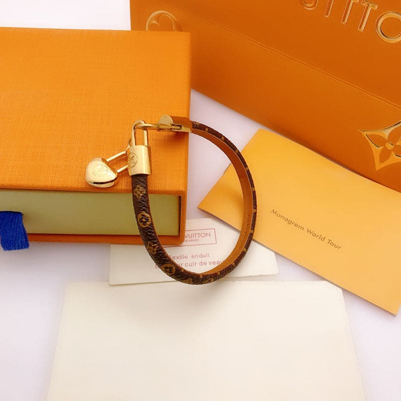 Louis Vuitton Crazy In Lock Charm 18K Gold Bracelet product image 4, provided for visual reference and product detail review