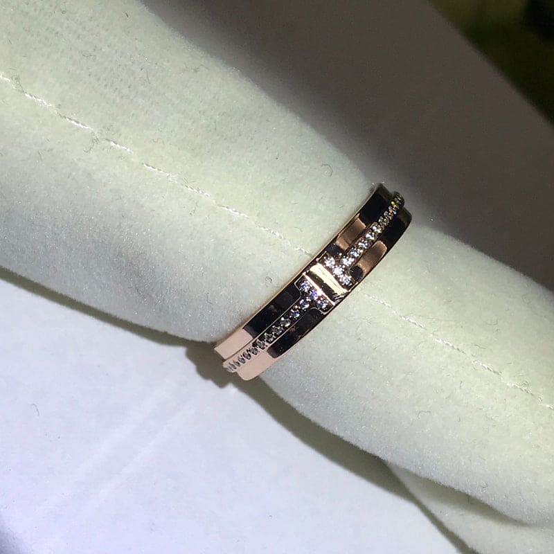 Tiffany Narrow Diamond 18K Rose Gold Ring product image 2, provided for visual reference and product detail review
