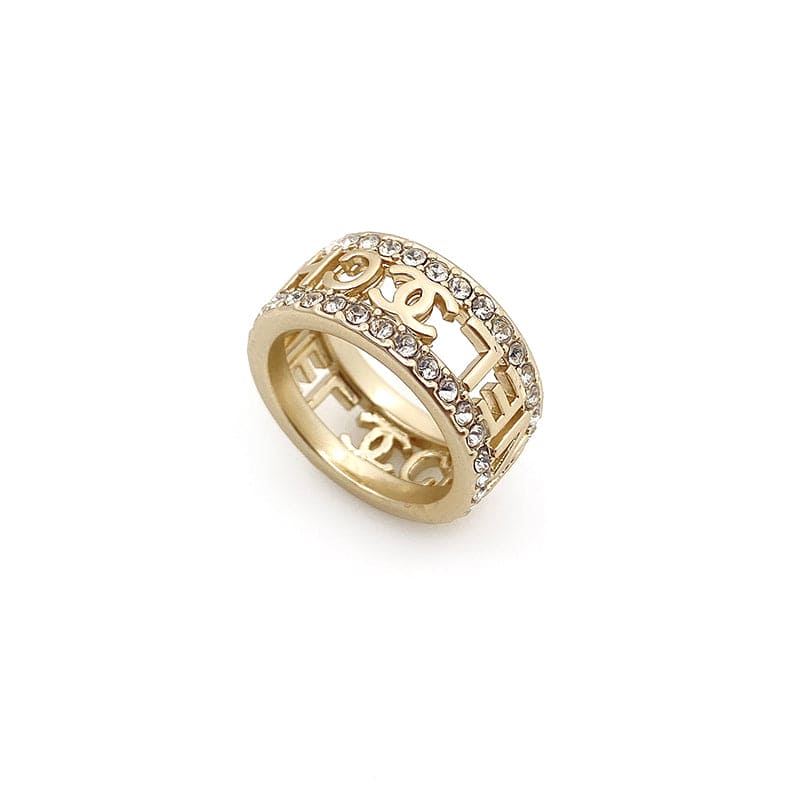 Chanel Diamond 18K Gold Ring product image 1, provided for visual reference and product detail review