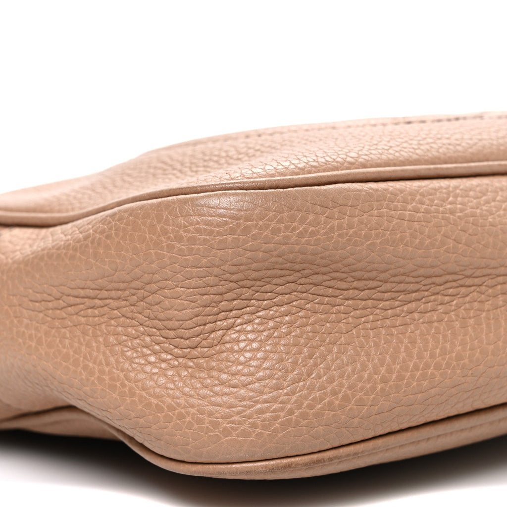 Pebbled Calfskin Small Soho Disco Bag Rose Beige product image 9, provided for visual reference and product detail review