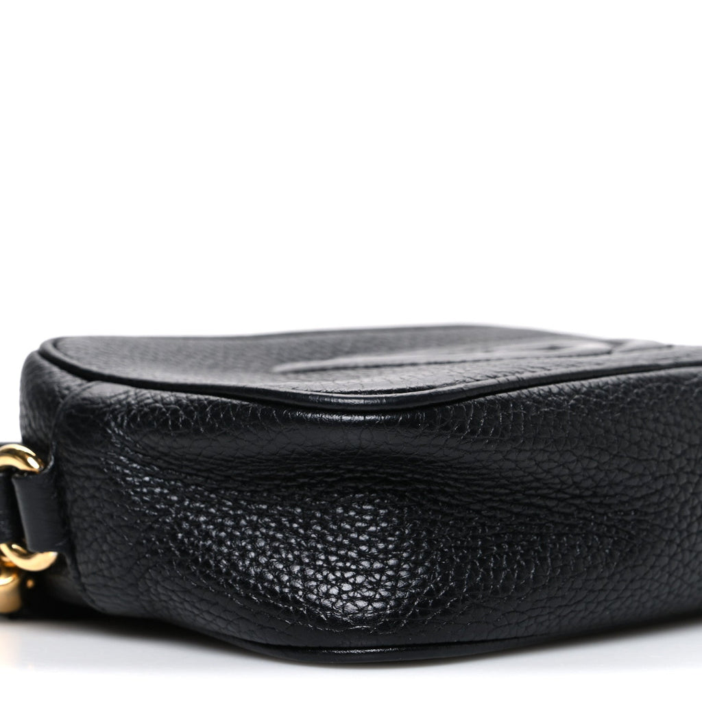 Pebbled Calfskin Small Soho Disco Bag Black product image 9, provided for visual reference and product detail review