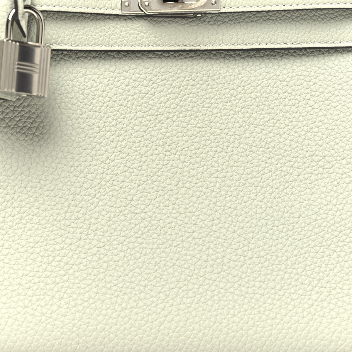 Togo Kelly Retourne 25 Gris Neve product image 8, provided for visual reference and product detail review