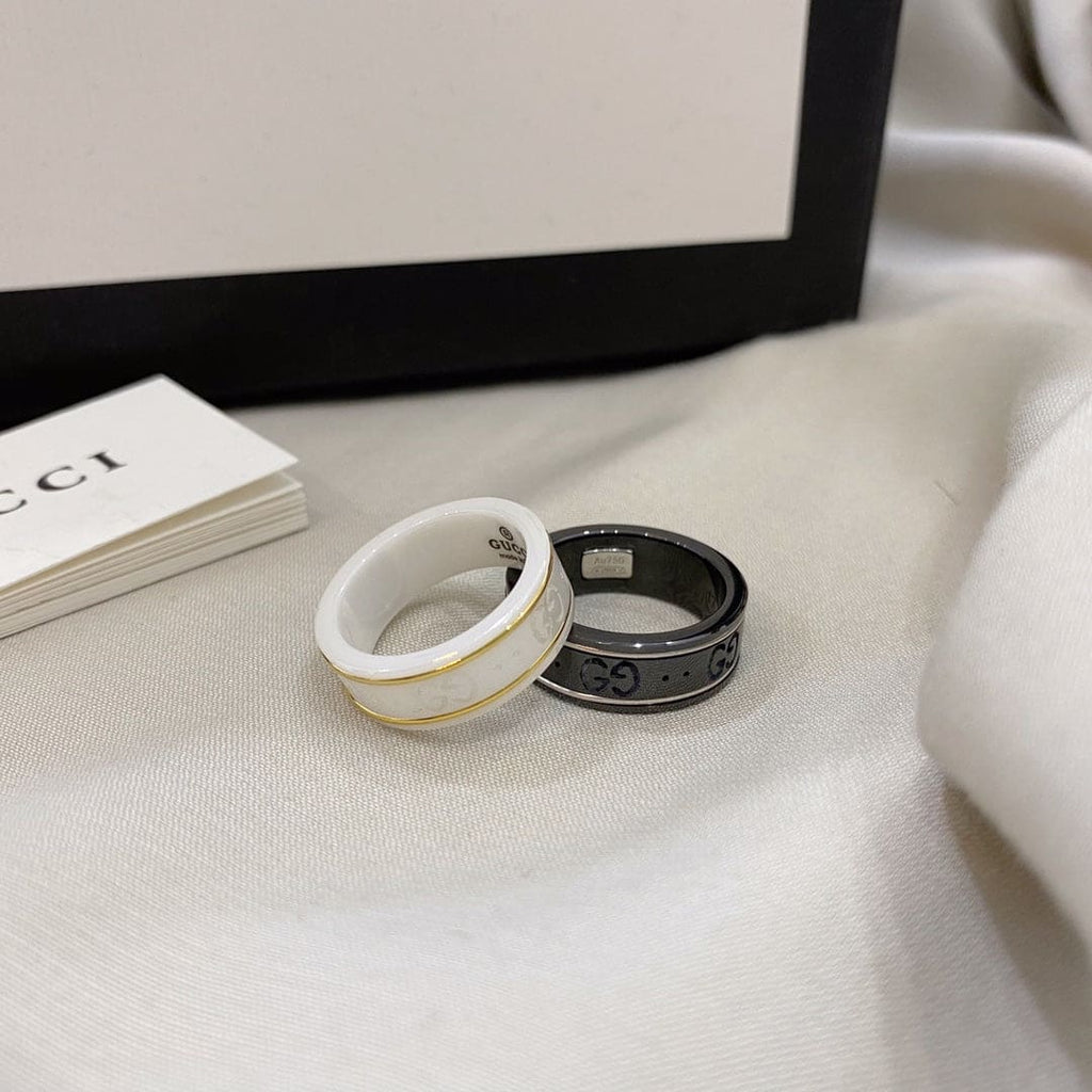 Gucci Double Icon Black Corundum 18K Gold Ring product image 10, provided for visual reference and product detail review
