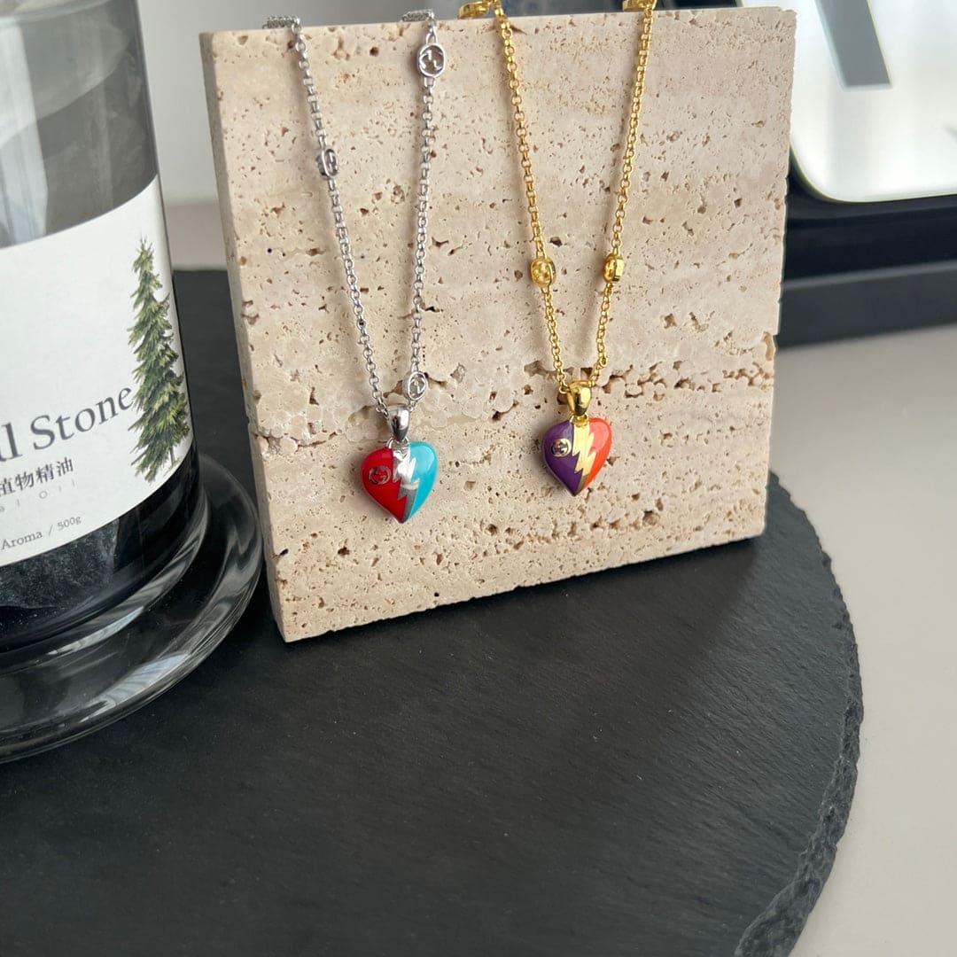 Double Gucci Interlocking Gucci Heart Lightning Charm Necklace product image 4, provided for visual reference and product