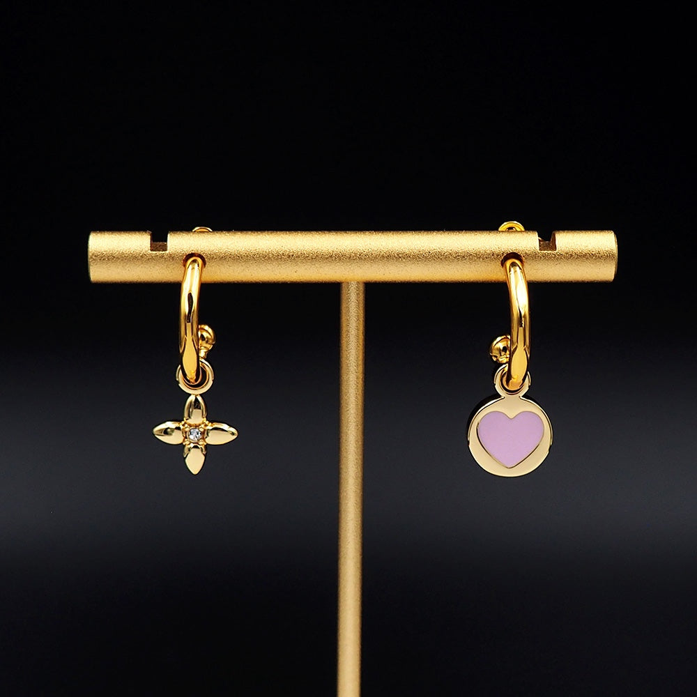 Louis Vuitton Iconic Heart 18K Gold Earrings product image 4, provided for visual reference and product detail review