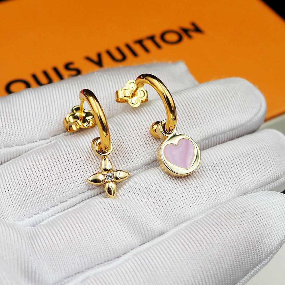 Louis Vuitton Iconic Heart 18K Gold Earrings product image 2, provided for visual reference and product detail review