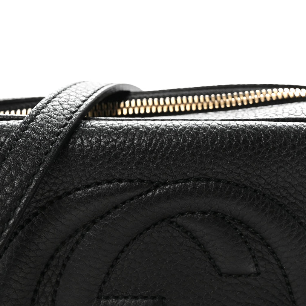 Pebbled Calfskin Small Soho Disco Bag Black product image 8, provided for visual reference and product detail review