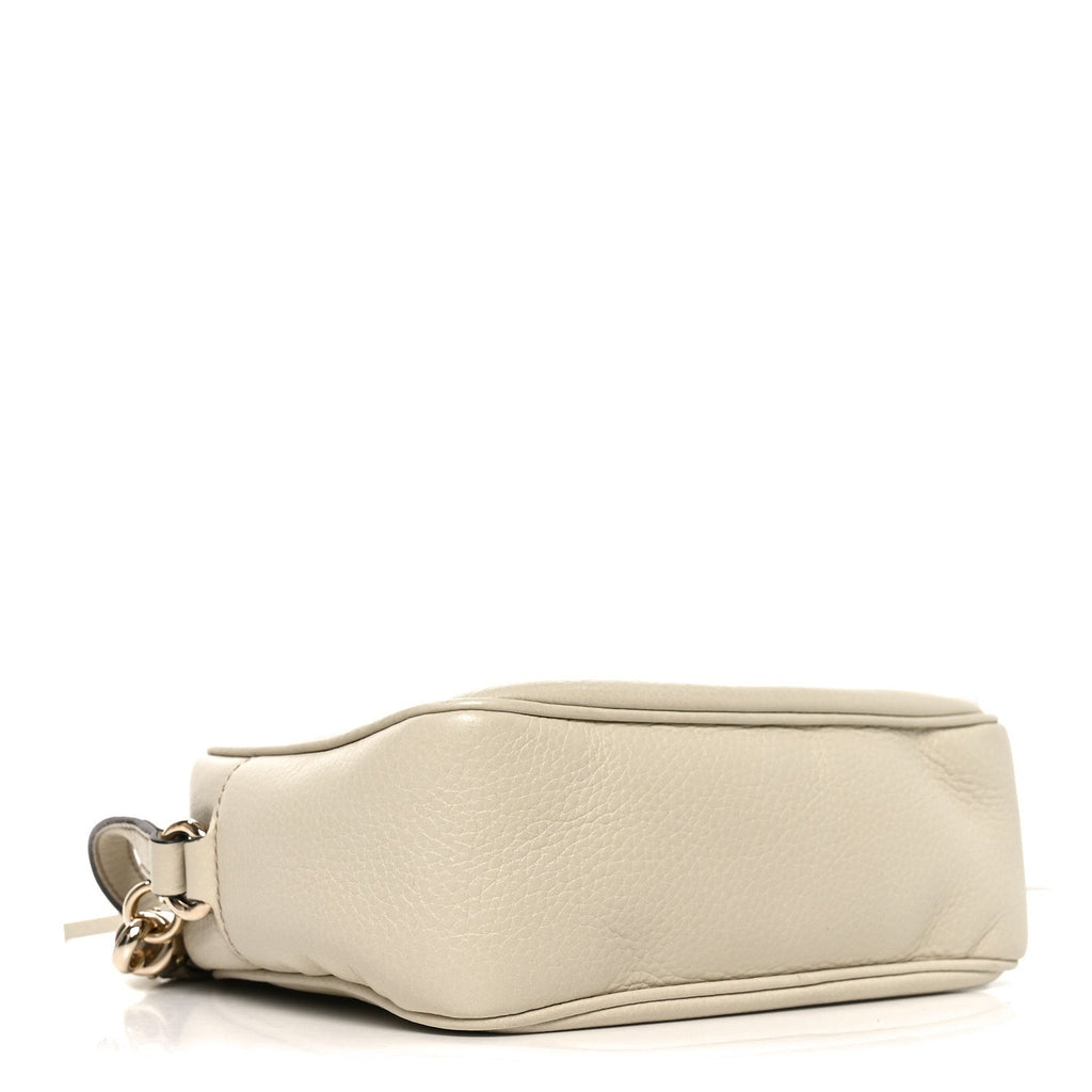 Pebbled Calfskin Small Soho Disco Bag Off White product image 3, provided for visual reference and product detail review