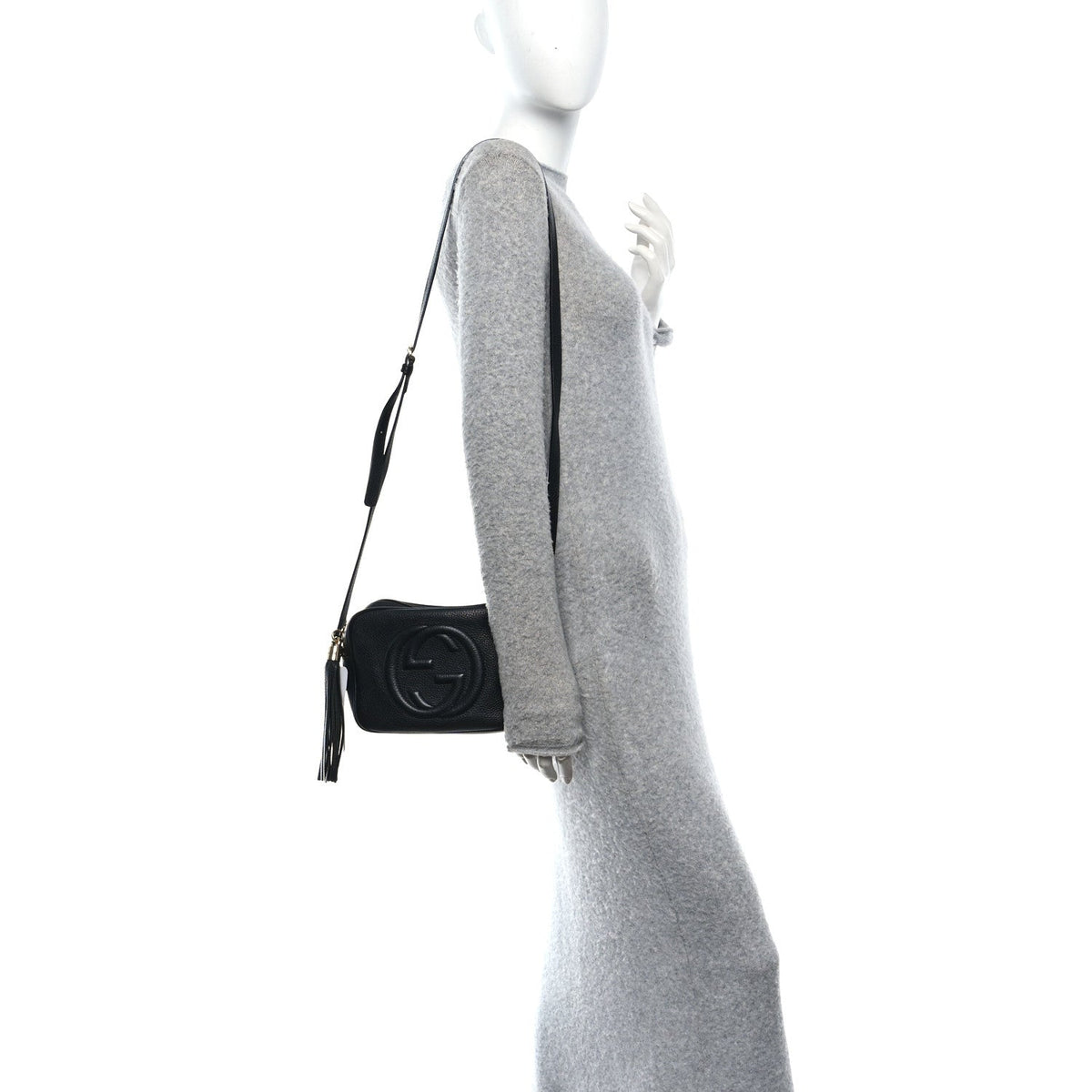 Pebbled Calfskin Small Soho Disco Bag Black product image 2, provided for visual reference and product detail review