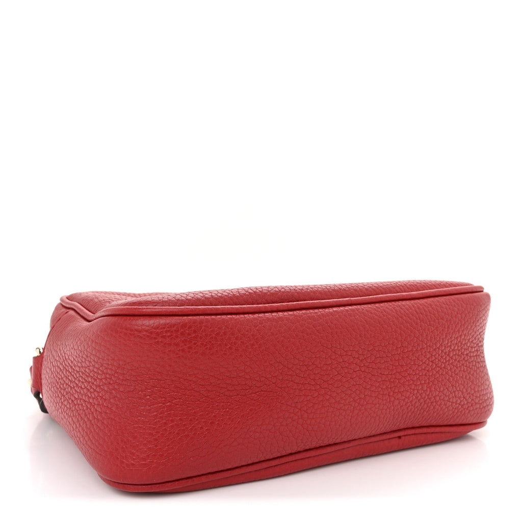 Pebbled Calfskin Small Soho Disco Bag Tabasco Red product image 4, provided for visual reference and product detail review