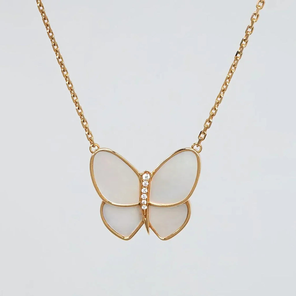 Butterfly Pearl 18K Gold Necklace product image 1, provided for visual reference and product detail review