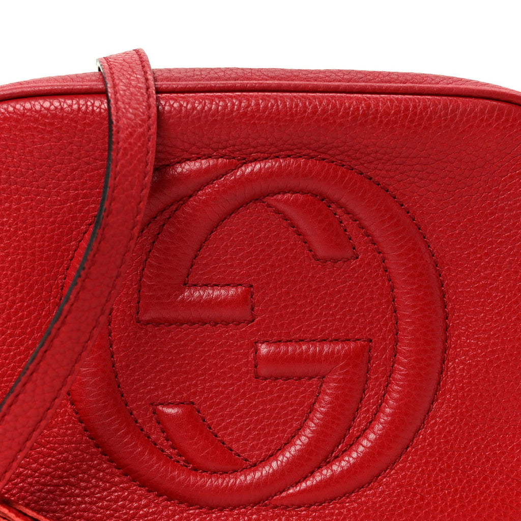 Pebbled Calfskin Small Soho Disco Bag Tabasco Red product image 9, provided for visual reference and product detail review