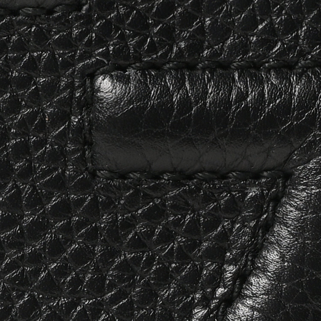 Pebbled Calfskin Small Soho Disco Bag Black product image 8, provided for visual reference and product detail review