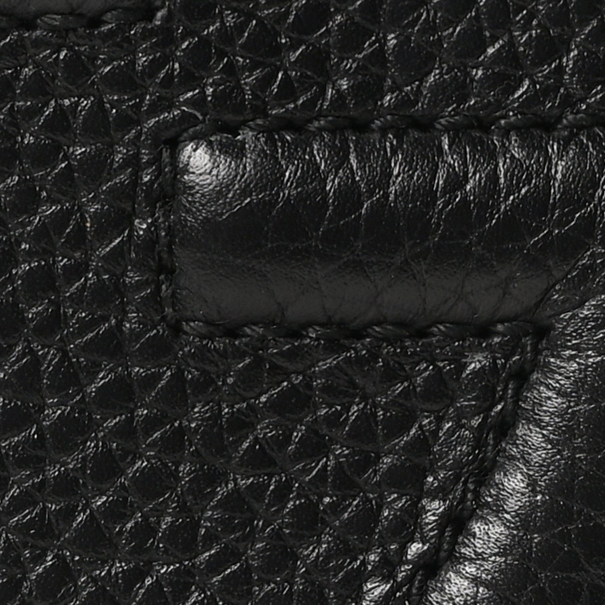 Pebbled Calfskin Small Soho Disco Bag Black product image 8, provided for visual reference and product detail review