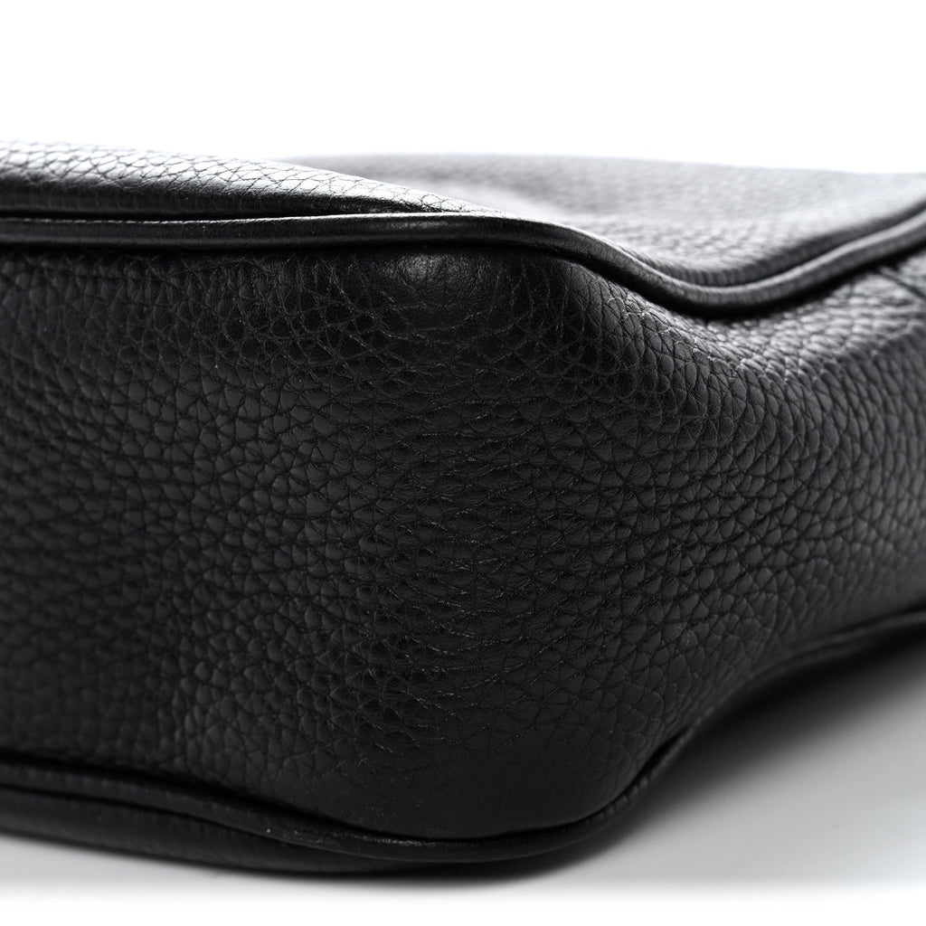 Pebbled Calfskin Small Soho Disco Bag Black product image 11, provided for visual reference and product detail review