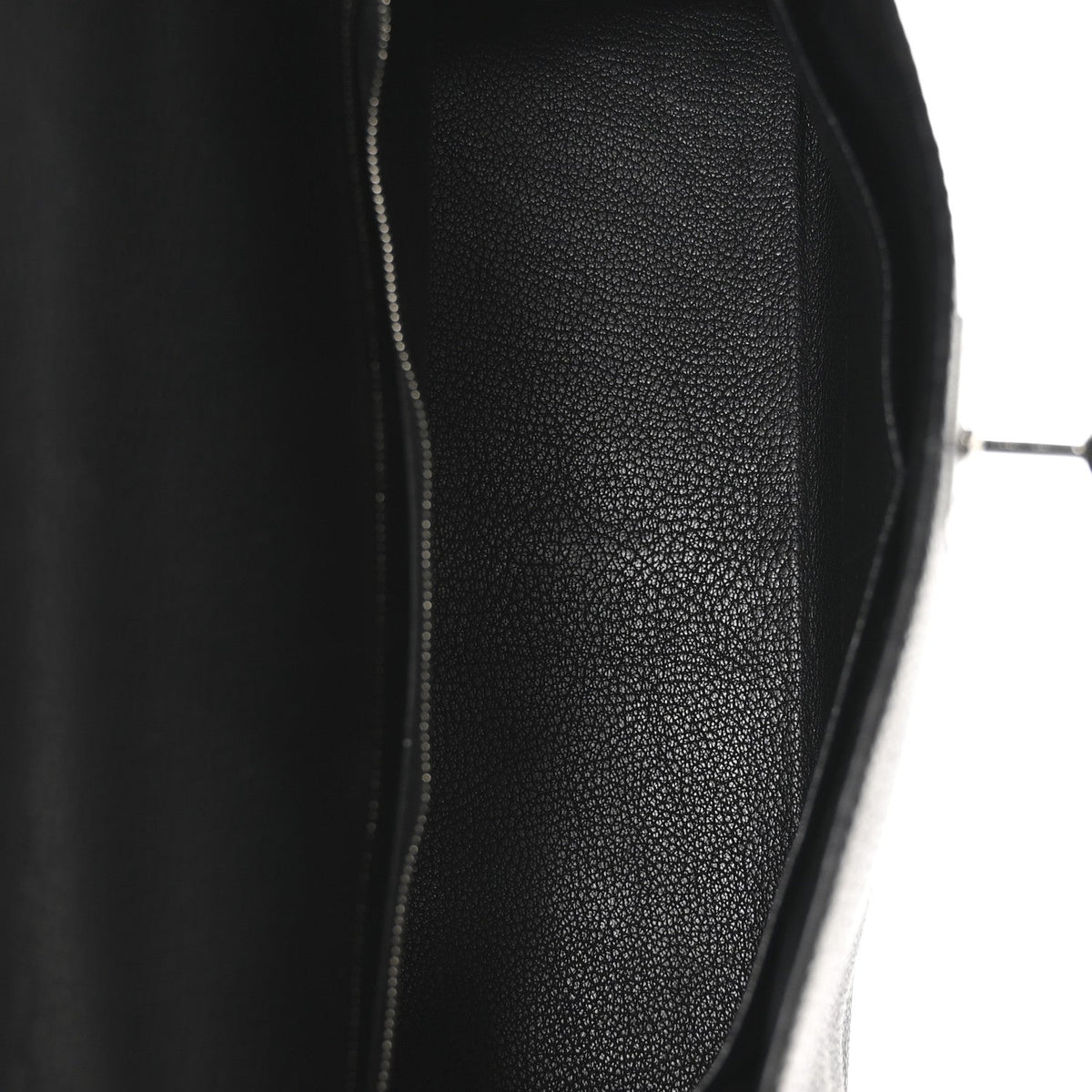 Togo Kelly Retourne 28 Black product image 5, provided for visual reference and product detail review