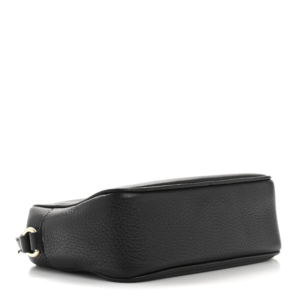 Pebbled Calfskin Small Soho Disco Bag Black product image 4, provided for visual reference and product detail review
