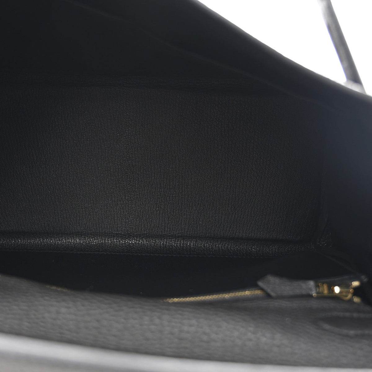 Togo Kelly Retourne 28 Black product image 5, provided for visual reference and product detail review