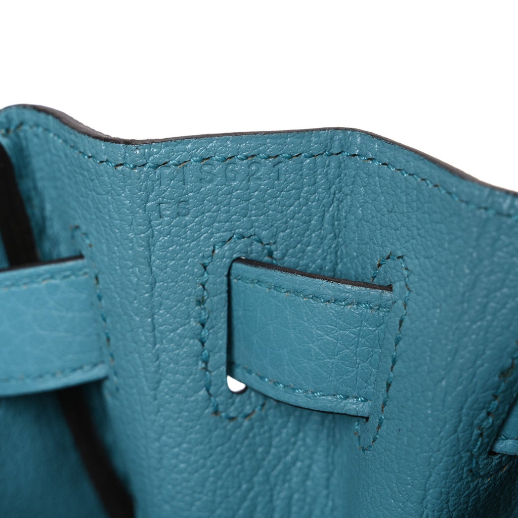 Togo Kelly Retourne 28 Bleu Atoll product image 14, provided for visual reference and product detail review