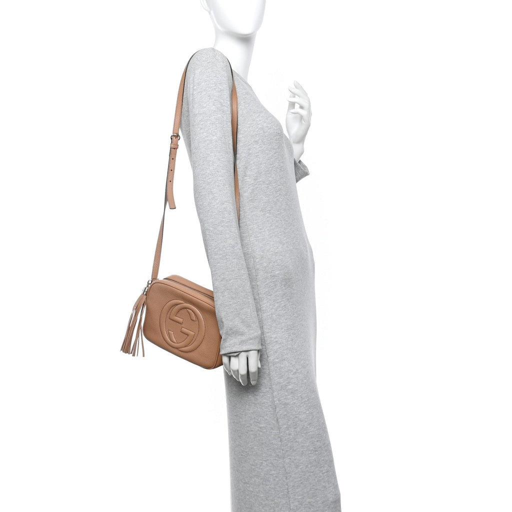 Pebbled Calfskin Small Soho Disco Bag Camelia product image 2, provided for visual reference and product detail review