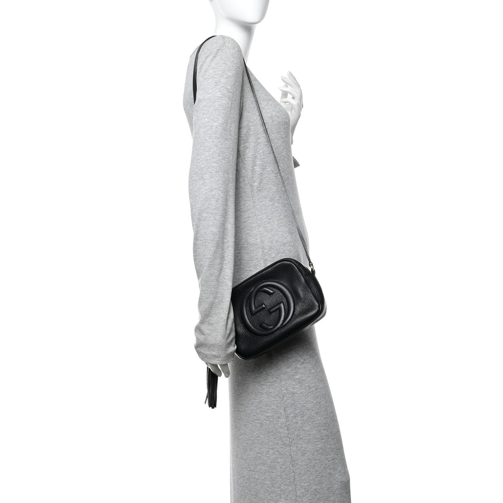 Pebbled Calfskin Small Soho Disco Bag Black product image 2, provided for visual reference and product detail review