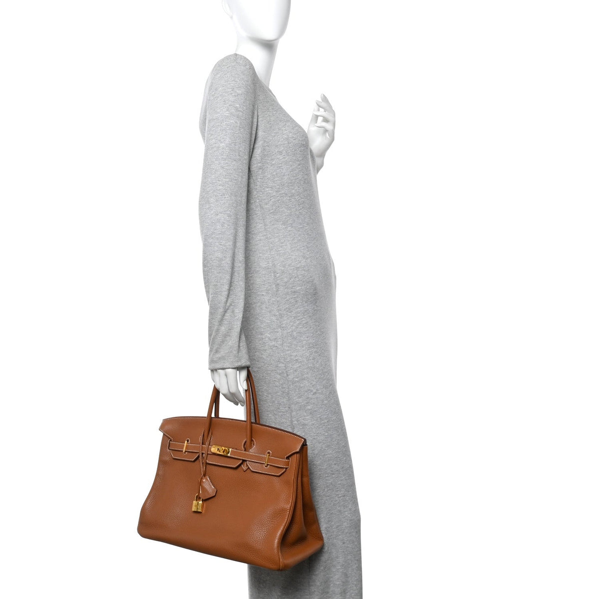 Taurillon Clemence BIRKIN 35 Gold product image 2, provided for visual reference and product detail review