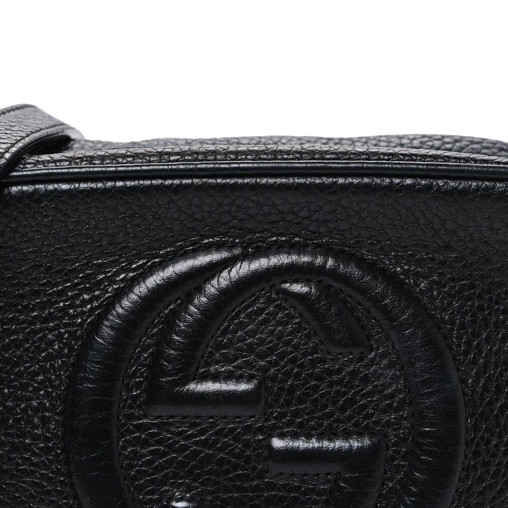 Pebbled Calfskin Small Soho Disco Bag Black product image 8, provided for visual reference and product detail review