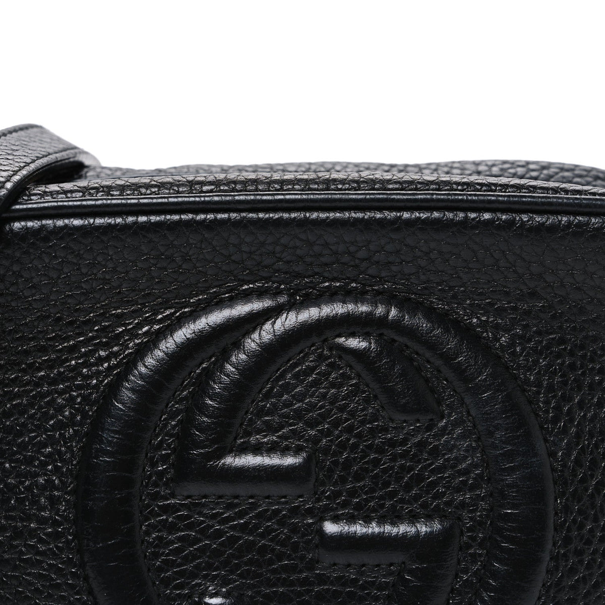 Pebbled Calfskin Small Soho Disco Bag Black product image 8, provided for visual reference and product detail review