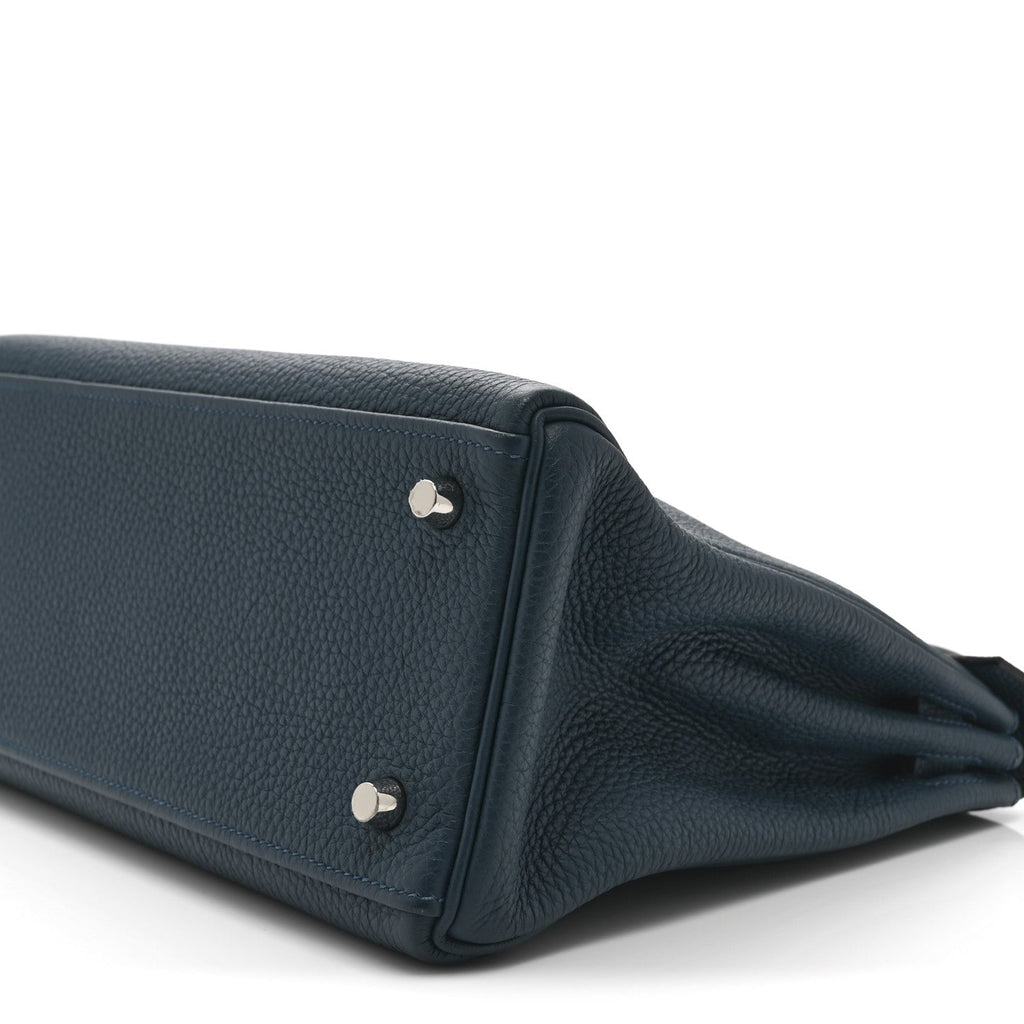 Togo Kelly Retourne 28 Colvert product image 10, provided for visual reference and product detail review