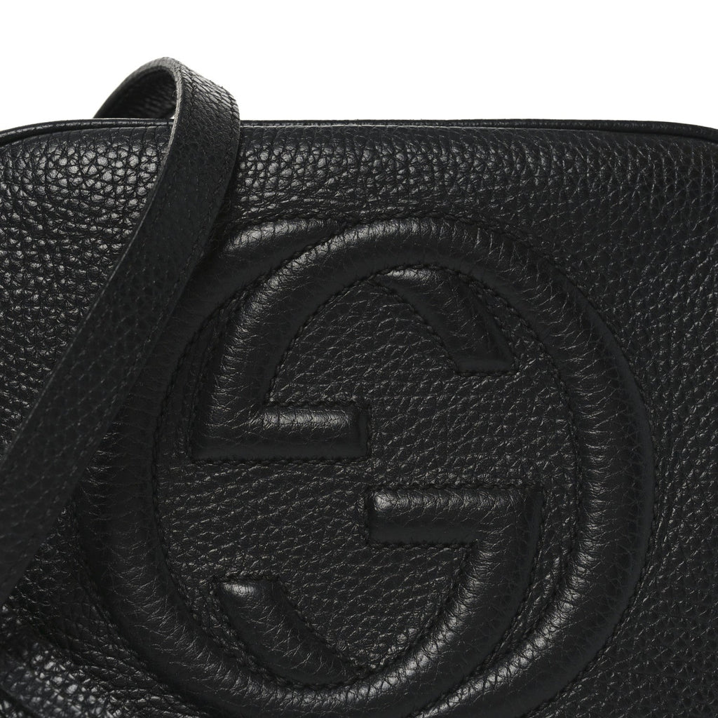 Pebbled Calfskin Small Soho Disco Bag Black product image 8, provided for visual reference and product detail review