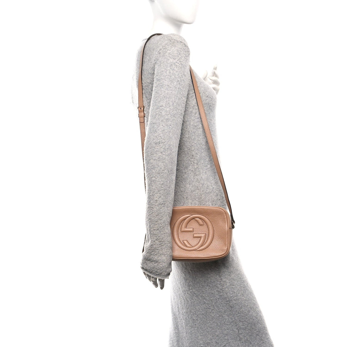 Pebbled Calfskin Small Soho Disco Bag Camelia product image 2, provided for visual reference and product detail review