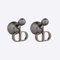 Dior Tribales Grey Pearl 18K Gold Earrings product image 1, provided for visual reference and product detail review