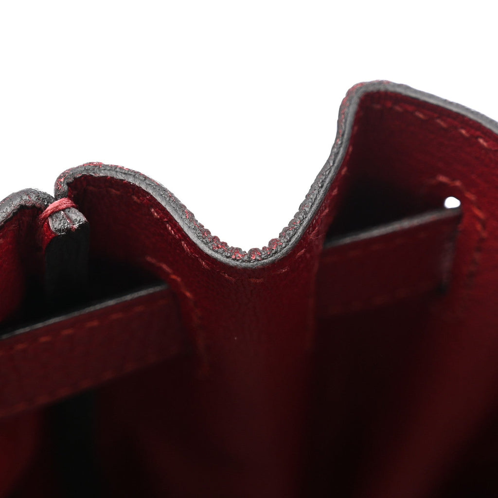 Taurillon Clemence Kelly Retourne 28 Rouge Grenat product image 12, provided for visual reference and product detail review