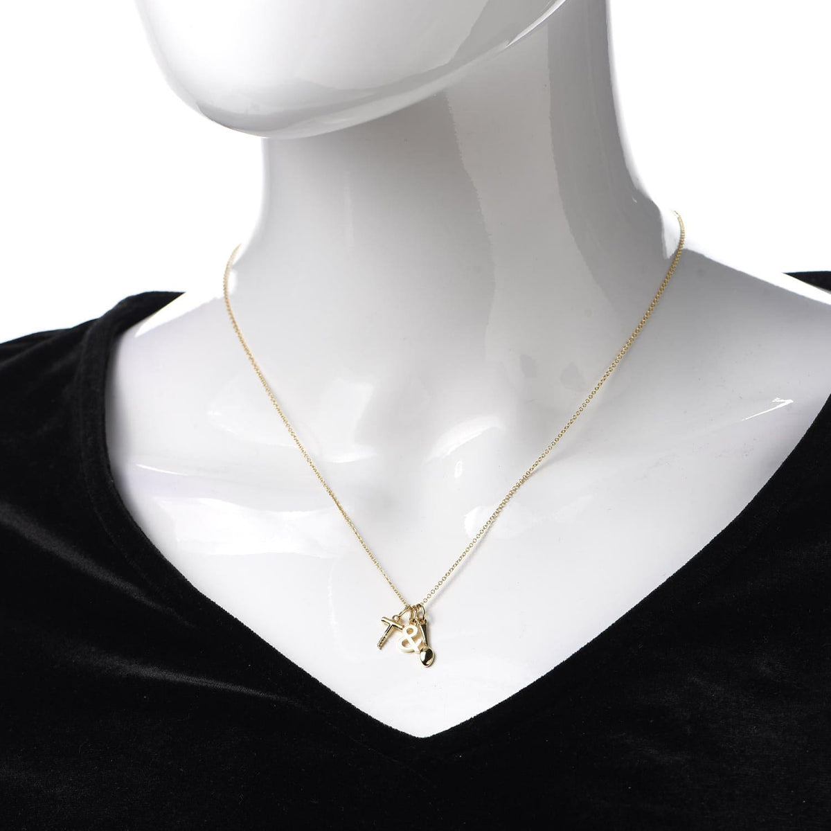 Tiffany Wine and Dine Pendant 18K Gold Necklace product image 5, provided for visual reference and product detail review