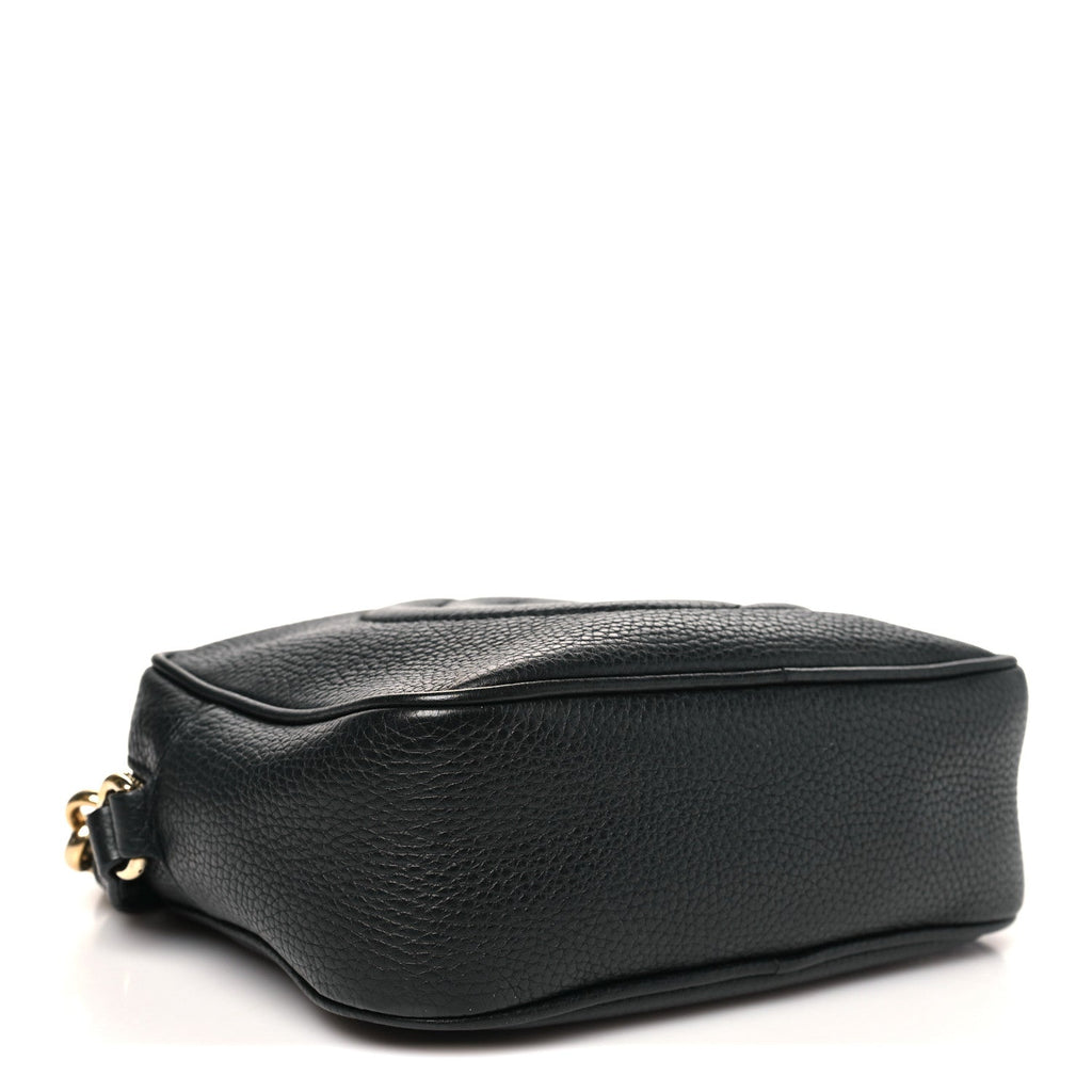 Pebbled Calfskin Small Soho Disco Bag Black product image 4, provided for visual reference and product detail review