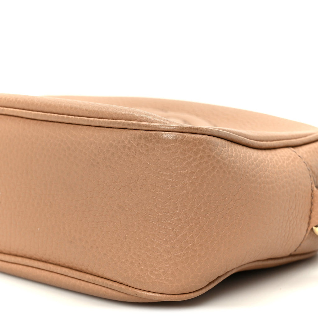 Pebbled Calfskin Small Soho Disco Bag Rose Beige product image 11, provided for visual reference and product detail review