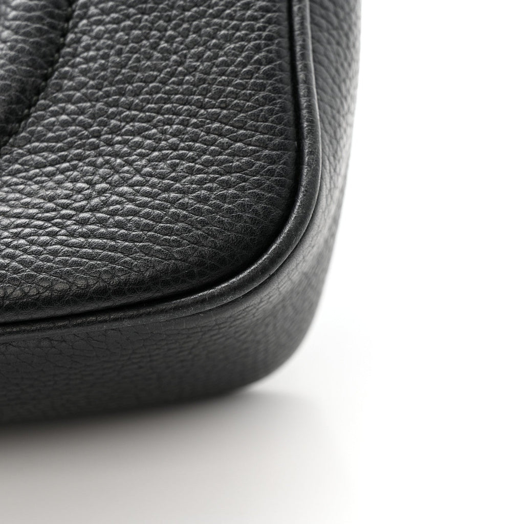 Pebbled Calfskin Small Soho Disco Bag Black product image 12, provided for visual reference and product detail review
