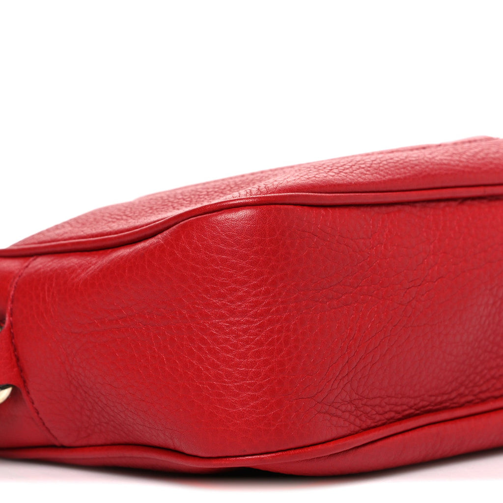 Pebbled Calfskin Small Soho Disco Bag Vibrant Red product image 9, provided for visual reference and product detail review