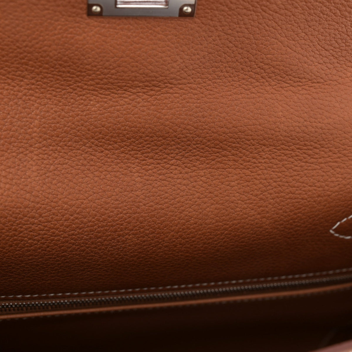 Barenia Faubourg Kelly Retourne 28 Fauve product image 13, provided for visual reference and product detail review