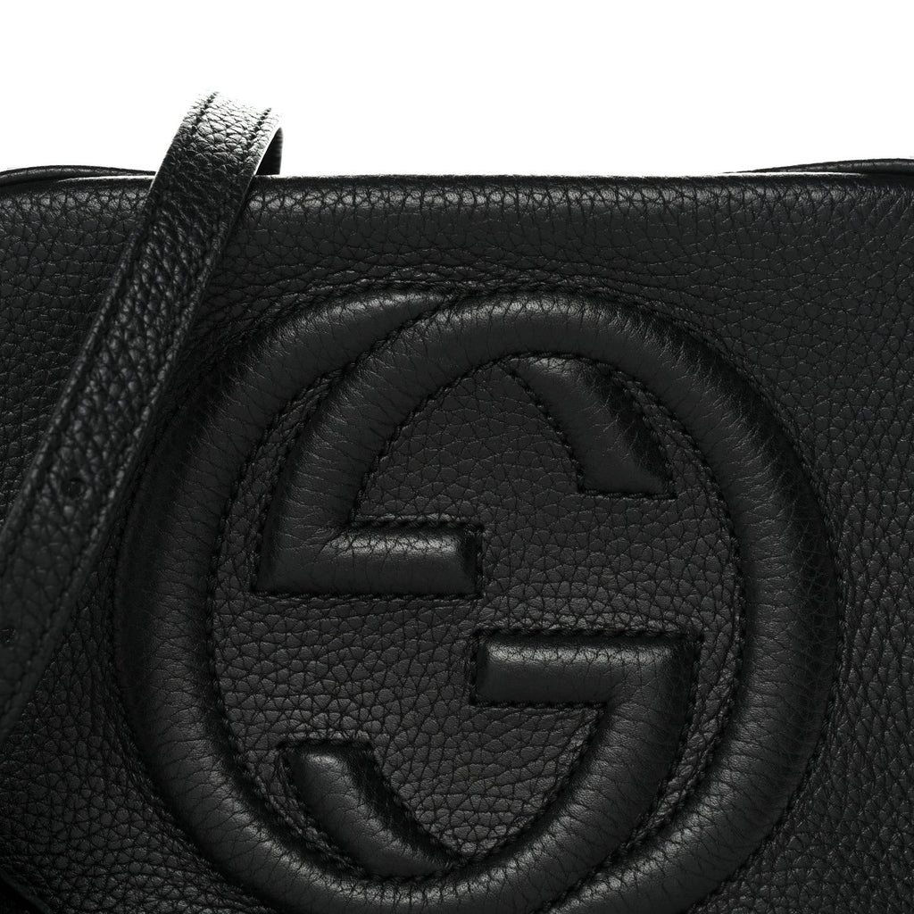 Pebbled Calfskin Small Soho Disco Bag Black product image 8, provided for visual reference and product detail review