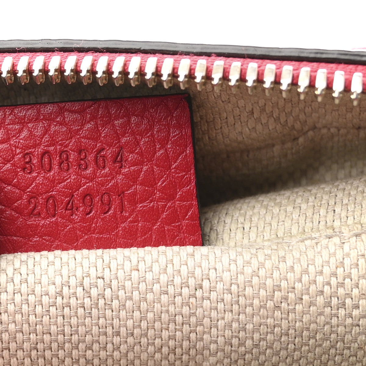 Pebbled Calfskin Small Soho Disco Bag Tabasco Red product image 7, provided for visual reference and product detail review