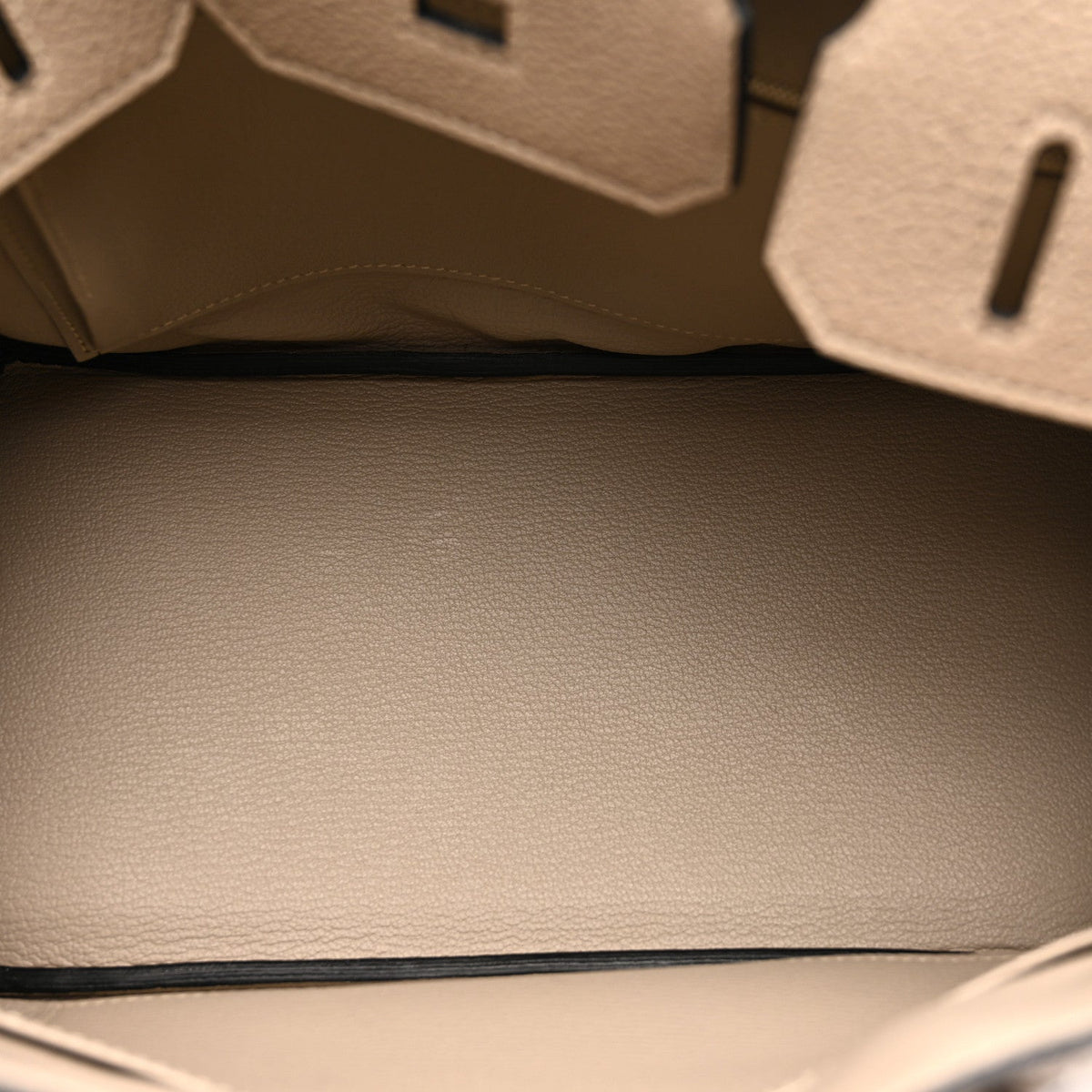 Togo Birkin 30 Gris Tourterelle product image 5, provided for visual reference and product detail review