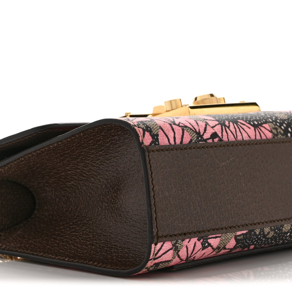 GG Supreme Monogram Bengal Small Padlock Shoulder Bag Beige Pink product image 10, provided for visual reference and product