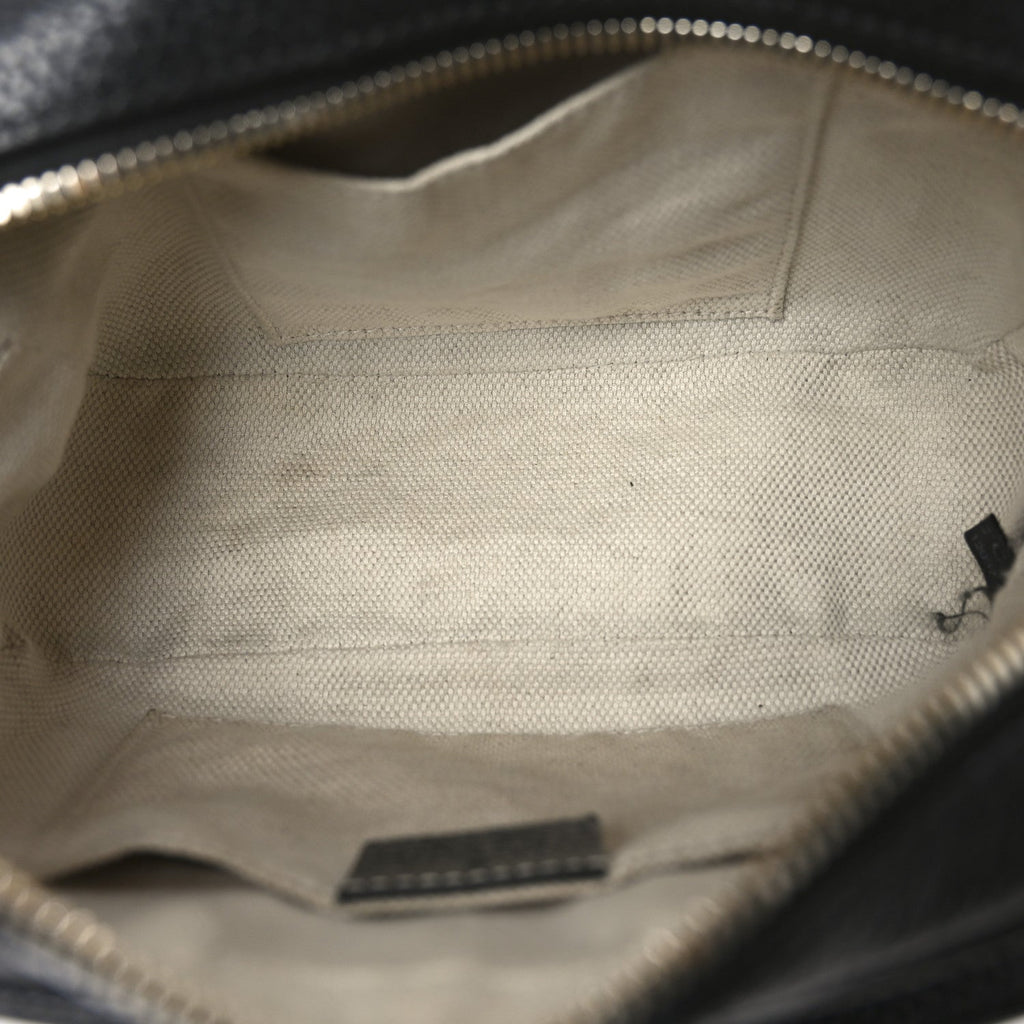 Pebbled Calfskin Small Soho Disco Bag Black product image 5, provided for visual reference and product detail review