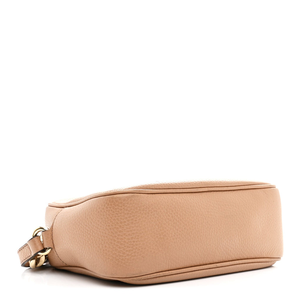 Pebbled Calfskin Small Soho Disco Bag Rose Beige product image 4, provided for visual reference and product detail review