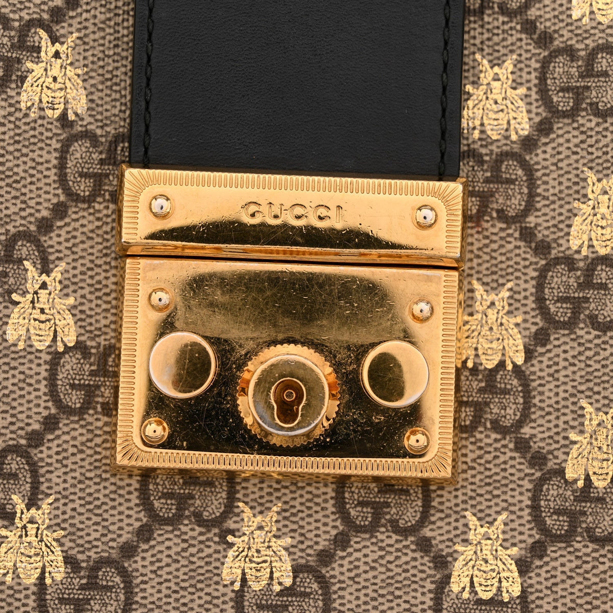 GG Supreme Monogram Bees Small Padlock Tote Beige Oro Black product image 12, provided for visual reference and product