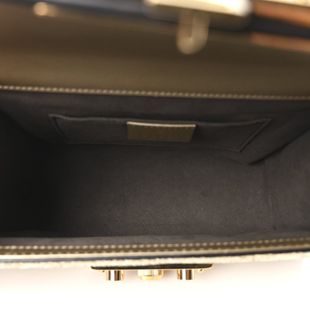 Galassia Small Padlock Shoulder Bag Platino product image 5, provided for visual reference and product detail review