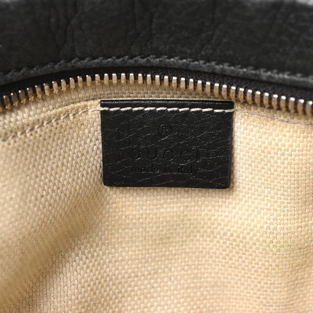 Pebbled Calfskin Small Soho Disco Bag Black product image 6, provided for visual reference and product detail review