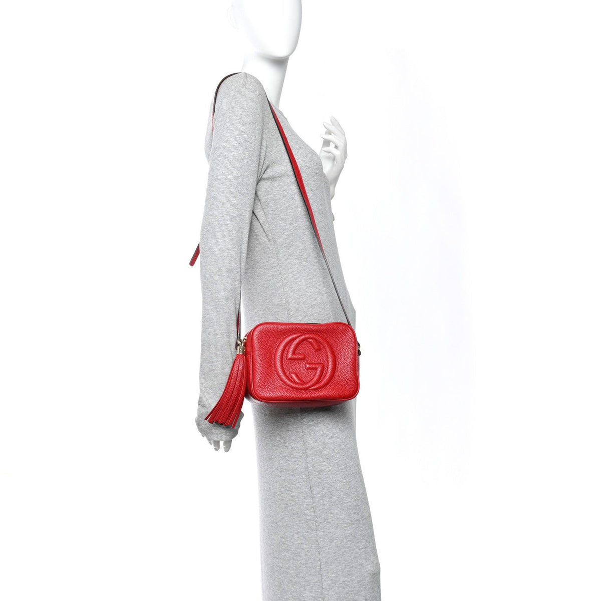 Pebbled Calfskin Small Soho Disco Bag Tabasco Red product image 2, provided for visual reference and product detail review